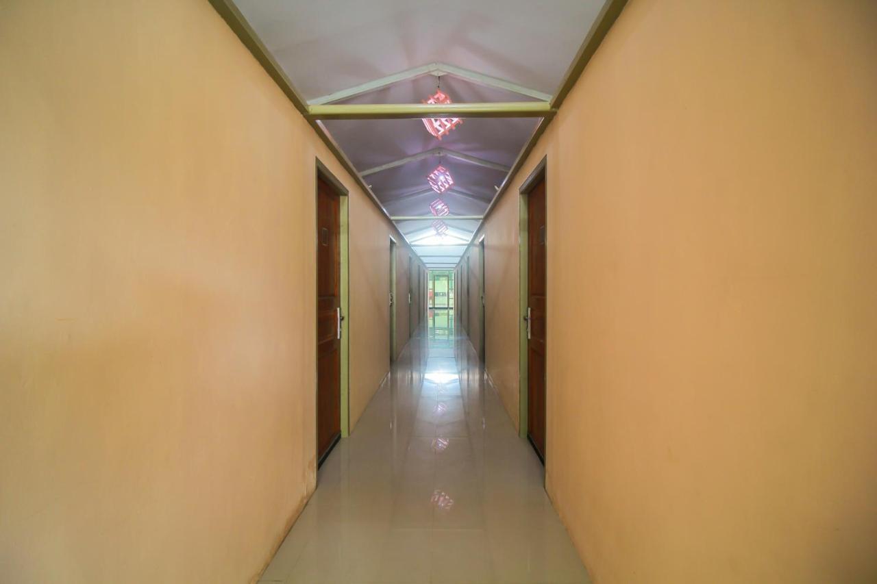 Oyo 1596 Taman Homestay Syariah Dumai Exterior foto