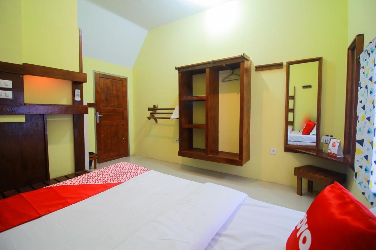 Oyo 1596 Taman Homestay Syariah Dumai Exterior foto